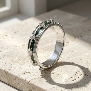 Bague Éternité Style Cour Antique en Argent S925 avec Moissanite Brillante Incrustée et Émail Vert – Élégante Bague pour Femme, Idéale pour un Cadeau - Product Image 3