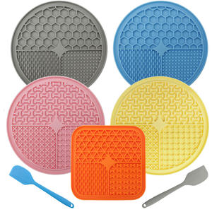 Crânio Cocktail <span class=keywords><strong>Pet</strong></span> Dog Enriquecimento Lamber Mat Legumes De Silicone Pequeno Moq e Alimentador Lento Eco Friendly <span class=keywords><strong>Bowl</strong></span> Set Com Espátula - Product Image 1
