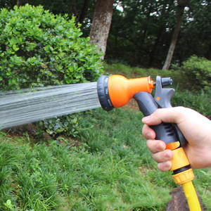 Buse d'arrosage multifonctionnelle en plastique orange, rouge et noir, à jets variables, pour jardinage, agriculture, soins des animaux et refroidissement - Product Image 1