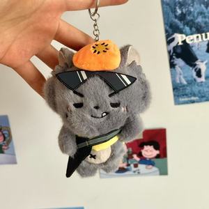 Portachiavi con Peluche Personalizzato OEM Lupo Grigio Morbido e Adorabile - Giocattoli Animali Imbottiti - Product Image 3