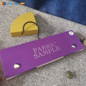 Tùy chỉnh vải dệt swatches mẫu các tông in ấn giấy móc áo thẻ tiêu đề với móc kim loại - Product Image 5