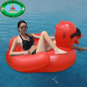 Flotador Inflable Gigante de PVC en Forma de Pato Rojo, Colchón de Aire para Piscina con Gafas de Sol - Product Image 3