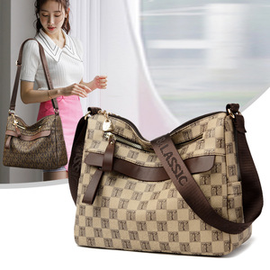 <span class=keywords><strong>Sac</strong></span> à bandoulière grande capacité en PU imprimé avec fermeture éclair, nouvelle mode pour <span class=keywords><strong>femme</strong></span> d'âge mûr, idéal pour les loisirs et le commerce international - Product Image 1