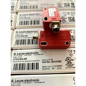Interruptor Fotoeléctrico Leuze HT3C/6G-M8, Sensor Difuso con Supresión de Fondo, Equipo Industrial - Product Image 1