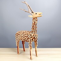 Handgemaakt wilgenhouten dierenfiguurtje, rustiek houten ambachtelijk ornament, tafeldecoratie, cadeau