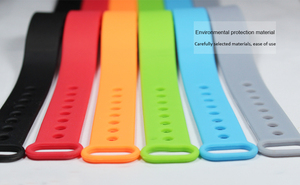 Reloj LED con Correa de Silicona Suave |   Reloj con Alarma de Vibración, Monitor de Sueño y Registro de Calorías - Product Image 5