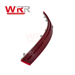 1648201174 1648201274 Lentille réflectrice rouge montée sur le pare-chocs pour Benz W164 ML350 ML550 Système d'éclairage automobile Durable Avertisseur arrière - Product Image 5