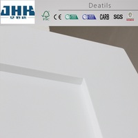 Portes intérieures massives de style Shaker à cinq panneaux, avec apprêt blanc, qualité supérieure, surface personnalisée, production en série, modèle JHK-SK05