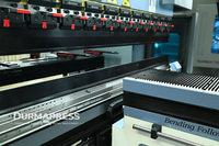 Mesin Tekuk Plat CNC Profesional 135 Ton 2.5 Meter dengan Kontrol 3D DA69S, Pemeriksaan Laser, dan Pengikat Tekuk, Standar Keamanan CE