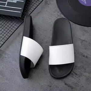 Chanclas de Verano 2024 con Logotipo Personalizado para Hombre y Mujer, Chanclas de PVC Antideslizantes al por Mayor, Diseño Grueso Informal para Exteriores para Otoño - Product Image 3