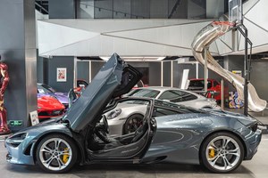 <span class=keywords><strong>McLaren</strong></span> 720S Coupé 4.0T Automatica Usata del 2019, Auto Sportiva di Lusso con Porte a Farfalla, 4700 km - Product Image 4