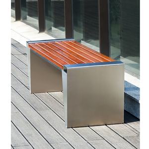 Banco de parque al aire libre de madera maciza de estilo europeo, asiento de respaldo anticorrosión para Patio, silla de ocio doble moderna para patio de Metal - Product Image 1