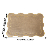 Set de table rectangulaire en jute à bords festonnés 30x45cm avec bordure brodée dorée pour la salle à manger, les mariages et la décoration intérieure