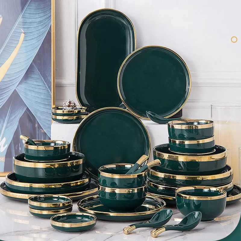 Design personalizzato porcellana ristoranti ciotola piatti piatti Set da tavola stoviglie Hotel lusso Bone China Set di stoviglie