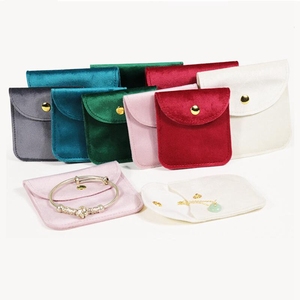 <span class=keywords><strong>2025</strong></span> High End özel logo kadife mikrofiber düğme logo ile takı kılıfı kadife çekmece takı hediye çantası kese - Product Image 2