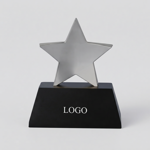Trofeo Estrella con Base Negra, Modelos en Oro, Plata y Bronce 575, Grabado, Fundido a Presión, Portátil - Product Image 1