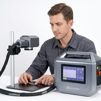 Máquina de Marcado Láser de Fibra Portátil de 20W 30W 50W para Códigos QR, Códigos de Barras y Números de Serie, Grabador Láser Inalámbrico de Mano con Pantalla