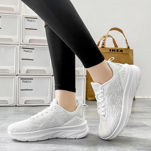 Nuevas Zapatillas Deportivas Verdes para Mujer, con Cordones, Tejido de Malla, para Fitness, Tallas 35-42, Venta al Por Mayor #   Marca de Gran Tamaño y Renombre - Product Image 4