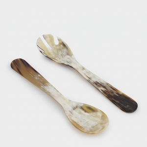 Couverts en corne de buffle OX Ensemble de deux pièces Hôtels Ensemble de couverts cuillère et fourchette réutilisables Couverts en corne de style japonais uniques Poignées en bois - Product Image 1