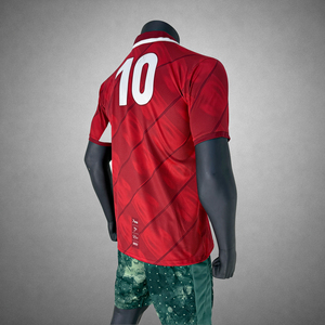 Uniforme de Fútbol Rojo con Cuello en V Personalizado, de Secado Rápido y con Insertos que Controlan la Humedad, para Partidos de Liga - Product Image 4