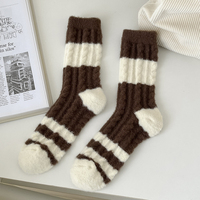 Chaussettes douces et moelleuses à rayures pour femmes, chaussettes personnalisées pour femmes, vente en gros