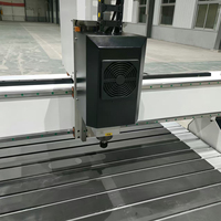 Jinan Mosencnc Venta Caliente Máquina Router CNC 1325 con Ranura en T y PVC para Madera, 3 Ejes - Motor, Caja de Engranajes, Rodamiento, Servomotor y Bomba - Madera y Acrílico