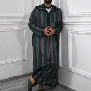 2025 autunno nuovo abito da uomo stile mediorientale a contrasto a righe con cappuccio comodo e traspirante per taglie forti ampio abito musulmano - Product Image 1