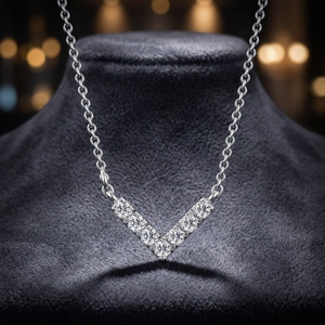 Magnifique pendentif Chevron V-Bar en diamant en or blanc 14 carats (Bijoux fins architecturaux Haute Couture) - Product Image 1