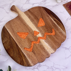 Planche à découper en résine de bois en forme de citrouille pour bloc à découper décoratif Halloween de cuisine avec poignée - Product Image 5