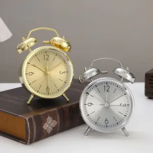 Retro Tarzı Çalar Saat, Öğrenci Çocuk Kuvars Mekanizmalı Çalar Saat, Metal Saat, Sessiz Gece Lambası Hediye Toptan Satış - Product Image 1