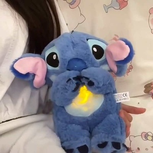 Conejo de Peluche de Fresa que Respira y Brilla con Relleno de Algodón PP, Peluche Súper Suave, Compañero de Sueño Relajante para Niños - Product Image 6
