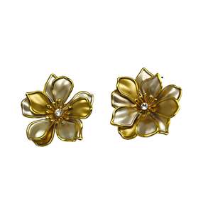 Pendientes de Moda con Diseño de Flor en Acero Inoxidable 316L con Baño de Oro PVD y Cristal en el Centro - Product Image 1