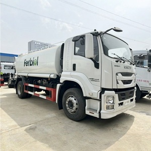 Camión Cisterna de Agua Isuzu Giga 4X2 de 12-15 Toneladas, Camión Cisterna con Aspersor para Riego, en Venta - Product Image 3