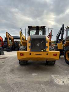 Chargeuse sur pneus d'occasion VOLVO L105 pour travaux de terrassement à vendre - Product Image 3