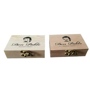 Boîte cadeau personnalisée en <span class=keywords><strong>bois</strong></span> <span class=keywords><strong>de</strong></span> pin avec kit <span class=keywords><strong>de</strong></span> fromage à couvercle coulissant poli pour emballage <span class=keywords><strong>de</strong></span> tarte aux pommes pour boîte cadeau <span class=keywords><strong>de</strong></span> fromage et tarte - Product Image 5