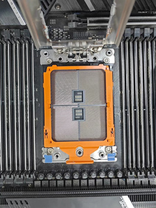 Carte mère de jeu TRX40 utilisée pour les processeurs Threadripper de 3e génération - Product Image 2