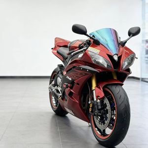 <span class=keywords><strong>Moto</strong></span> de course <span class=keywords><strong>sportive</strong></span> Yamaha YZF R6 600cc à essence 4 temps avec démarrage électrique et vitesse maximale de 180 km/h – Vente authentique - Product Image 3