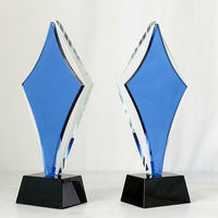 Bloc de cristal optique K9 bleu personnalisé, image personnalisée, gravure laser 3D, souvenir, cadeau, trophée en cristal avec base noire