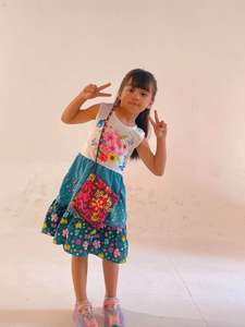 Envío Rápido Vestido Encanto para Niñas, Vestidos Hechos a Mano con Hombros Descubiertos, Listos para Enviar, Conjunto de Vestido Mirabel de Seda Láctea - Product Image 5