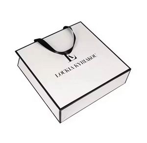 Bolsas de Papel Kraft con Asas, Impresas, de Lujo, Reciclables, para Regalos, con Logotipo de Marca de Ropa, Personalizadas, para Compras al por Mayor - Product Image 2