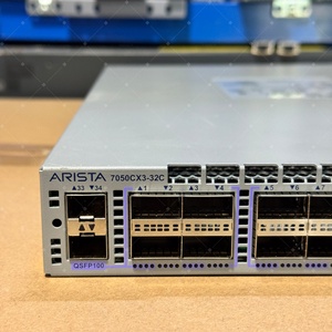 Commutateur réseau Arista DCS-7060CX-32S-F Enterprise 10 Gigabit Ethernet 32 ports avec fonction PoE et capacité de 420 Gbit/s - Product Image 2