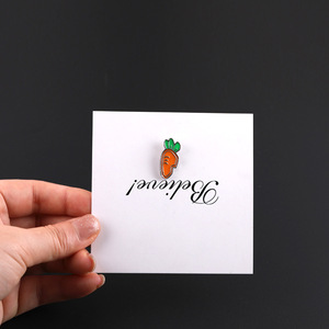 Cute Carrot Brooch Cartoon Zinc Alloy Unisex Fashion Pin Gift Accessory - Product Image 1