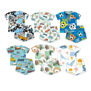 Offre Spéciale – Ensemble 2 Pièces Personnalisable pour Garçons : T-shirt Manches Courtes et Short, Col Rond, avec Poche, Idéal pour l'École en Été - Product Image 1