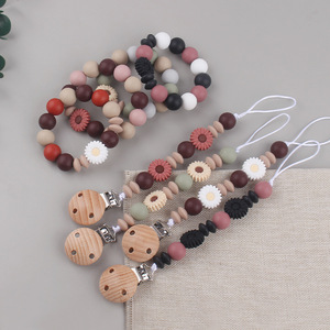 Vente en gros <span class=keywords><strong>de</strong></span> perles <span class=keywords><strong>de</strong></span> silicone <span class=keywords><strong>pour</strong></span> sucette <span class=keywords><strong>de</strong></span> bébé chaîne anti-perte sans BPA ensemble <span class=keywords><strong>de</strong></span> clips <span class=keywords><strong>de</strong></span> sucette en bois <span class=keywords><strong>pour</strong></span> anneau <span class=keywords><strong>de</strong></span> dentition <span class=keywords><strong>pour</strong></span> bébé - Product Image 3