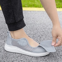 Chaussures décontractées unisexe en maille respirante, tige en tissu, semelle plate légère en EVA, coupe basse, couleur unie, fermeture auto-agrippante, printemps