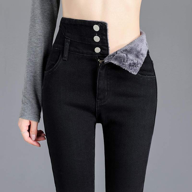 Plush Cropped Pants 2