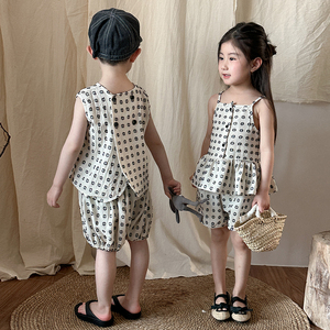 Completo Estivo Due Pezzi per Bambini, Outfit Casual con Canotta per Ragazzi, Novità 2026, Abbigliamento per Neonati, Canotta e Pantaloncini per Ragazze, Set Estivo per Fratelli - Product Image 5