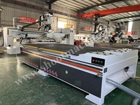 Machine de routeur CNC robuste de haute qualité avec outils de changement automatique en ligne droite, SH2130CNCx1
