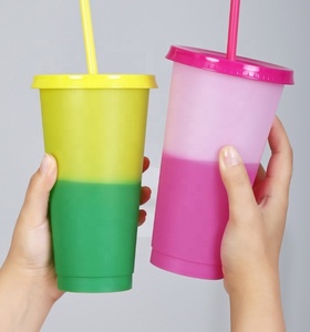 Gobelet réutilisable en plastique PP de 24 oz sans BPA, changeant de couleur, avec logo personnalisé, couvercles et pailles, pour boissons froides - Product Image 3