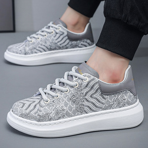 Chaussures décontractées pour femmes de style nouveau, chaussures de sport pour hommes, respirantes et élégantes, style polyvalent, chaussures de marche et de course pour hommes - Product Image 4